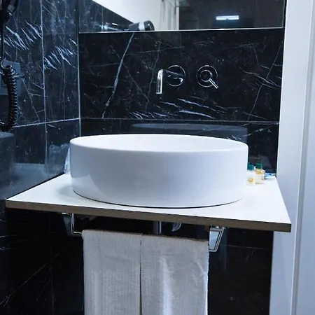 Sweet Night 4* La Spezia