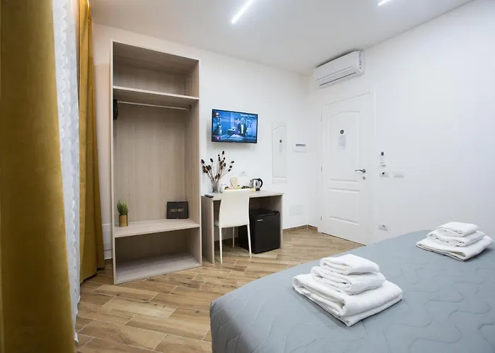 Sweet Night בית הארחה לה ספציה